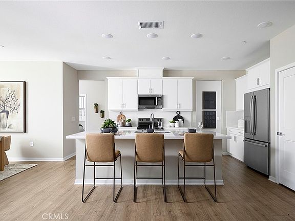 3rd image of 465 Paradiso Pl