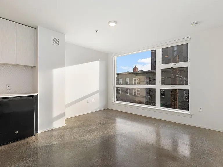 722 E Pike St — Photo 52