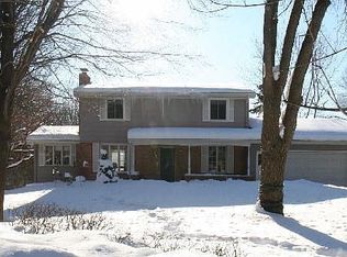 1130 Ives Ln N, Plymouth, MN 55441