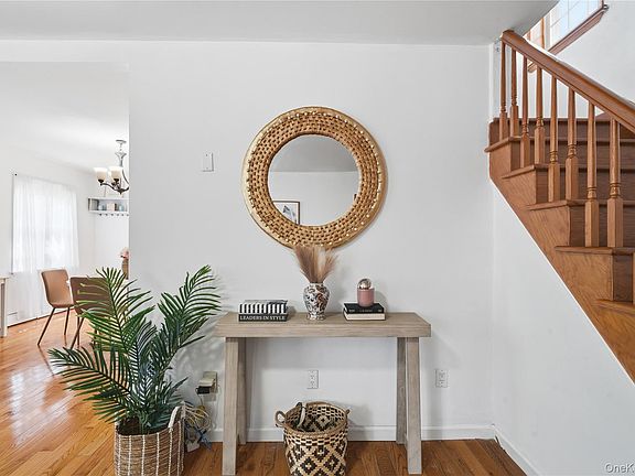 5th image of 2934 161st Street