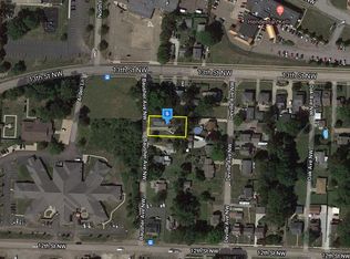 1240 Bausher Ct NW, Canton, OH 44708