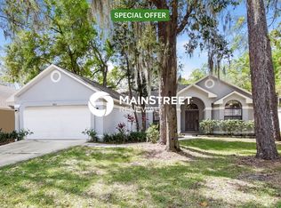 3803 Hollow Wood Dr, Valrico, FL 33596