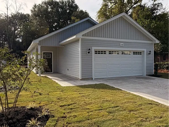 1121 Turnpike Rd, Fayetteville, NC 28305