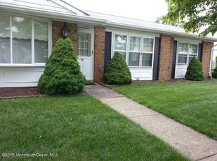 1 Cambridge Cir #B, Manchester Township, NJ 08759