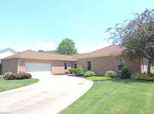 2185 Denise Dr NE, New Philadelphia, OH 44663