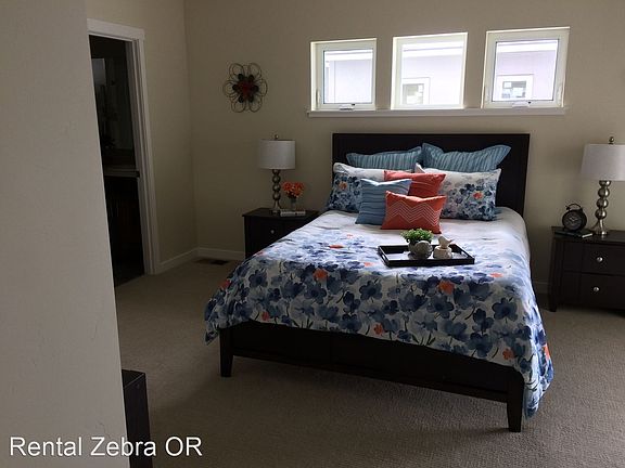 5th image of 700 NE Piston Way
