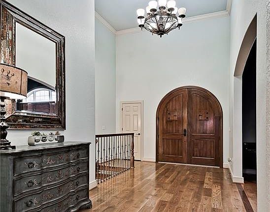 2nd image of 5228 S Waterford Place Ct