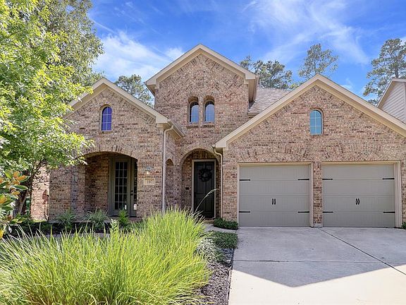 2nd image of 107 S Vershire Cir