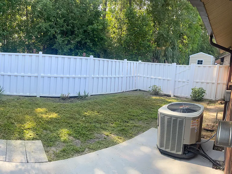 1029 SW Rossborough Ct #102 — Photo 38