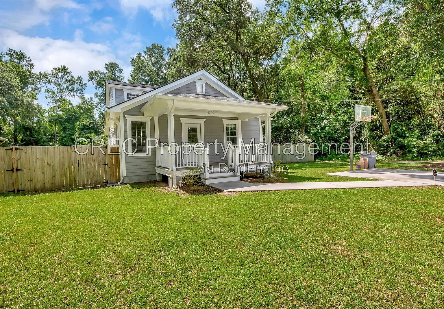5 bed, 3.0 bath, 2214 sqft, $2,700 — Photo 3