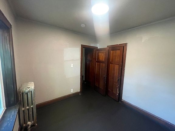 5th image of 4325 W Burleigh St APT 2