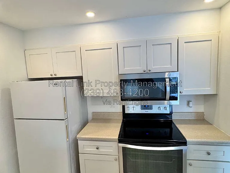 150 Santa Clara Dr #5 — Photo 15