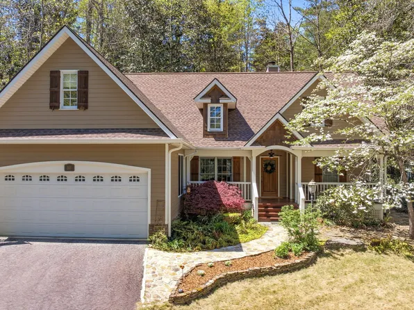 207 Springwood Dr, Clarkesville, GA 30523