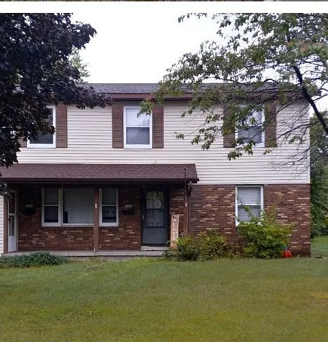 2126 Vermont Ave — Photo 1