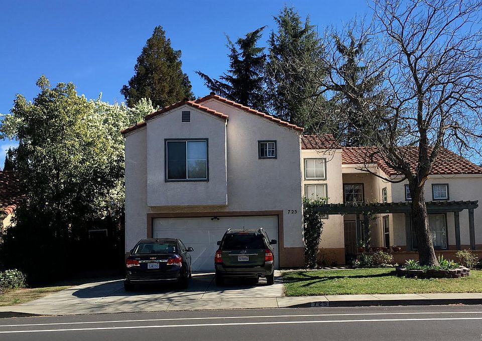 1st image of 725 Christine Dr