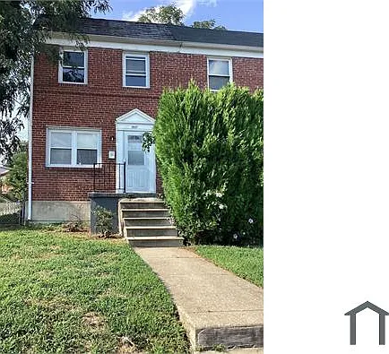 3 bed, $2,300 — Photo 1