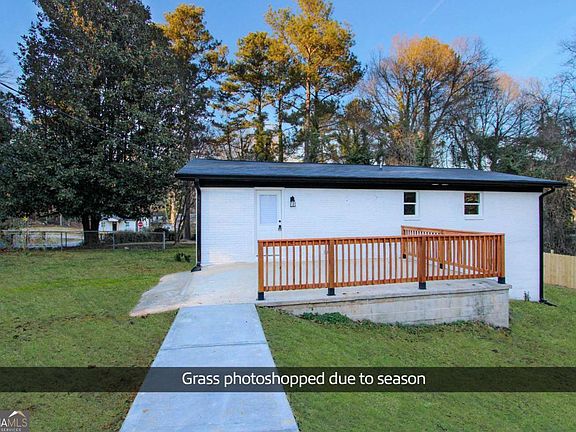 2nd image of 102 Welch St