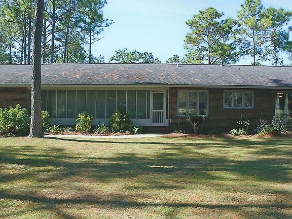 Back with screen porch 