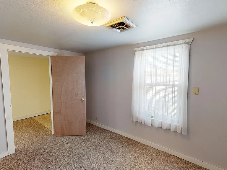 843 Water Ave — Photo 7