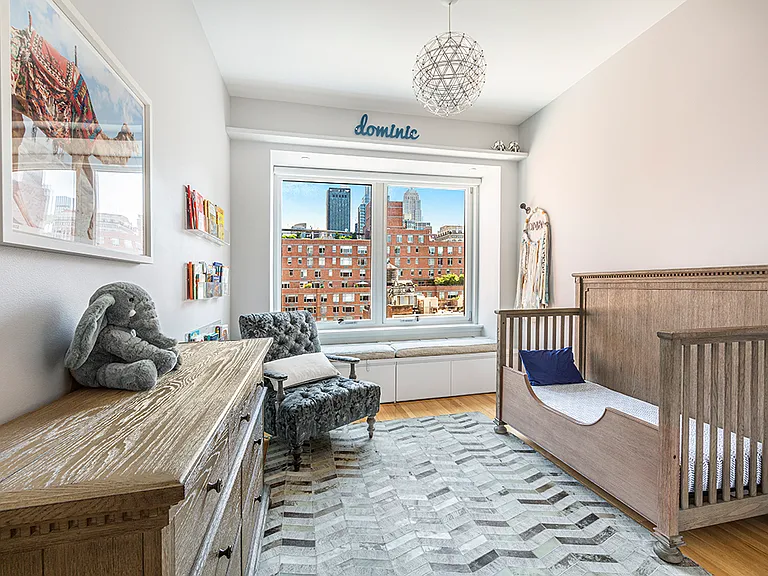 121 W 19th St #8G — Photo 7