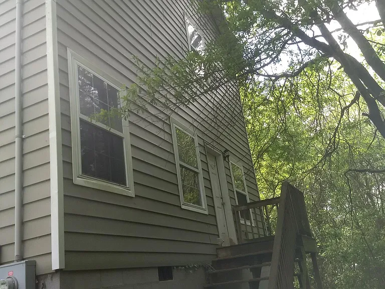 277 Arch St — Photo 5