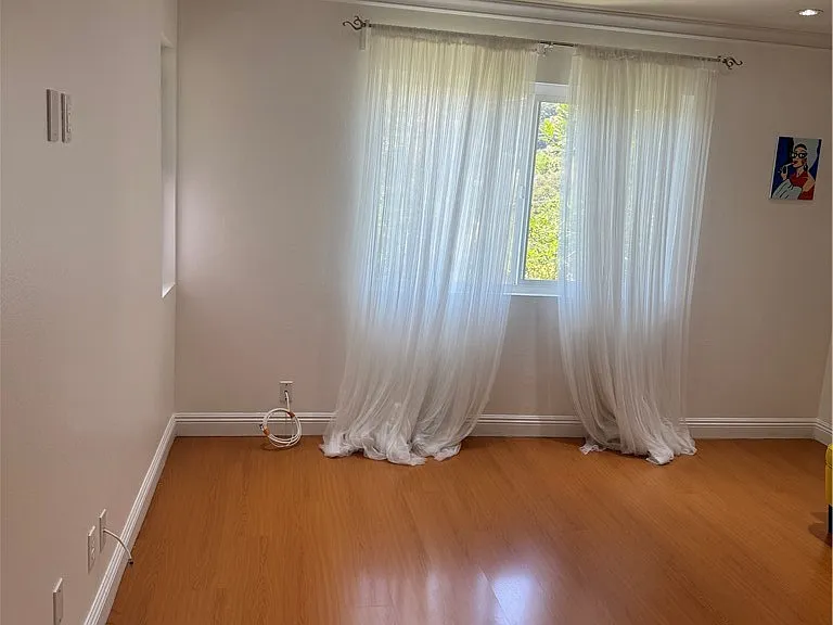 2940 N Verdugo Rd #206 — Photo 5