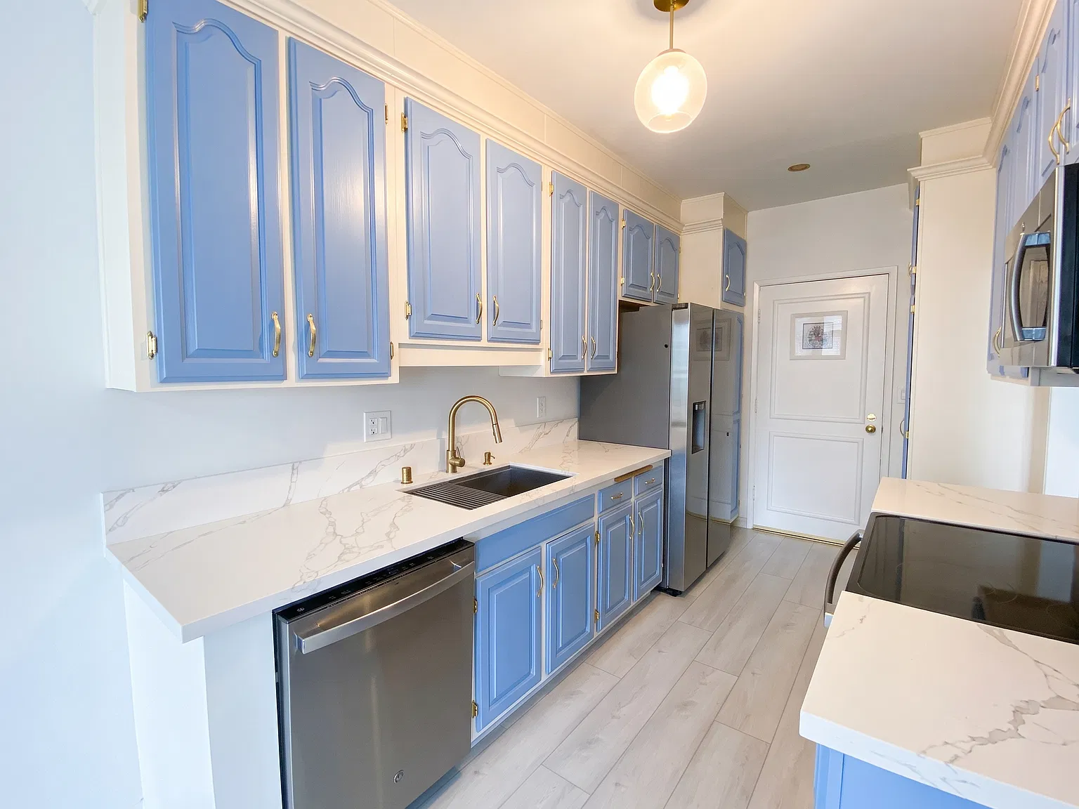 2 bed, 1122 sqft, $2,695 — Photo 1