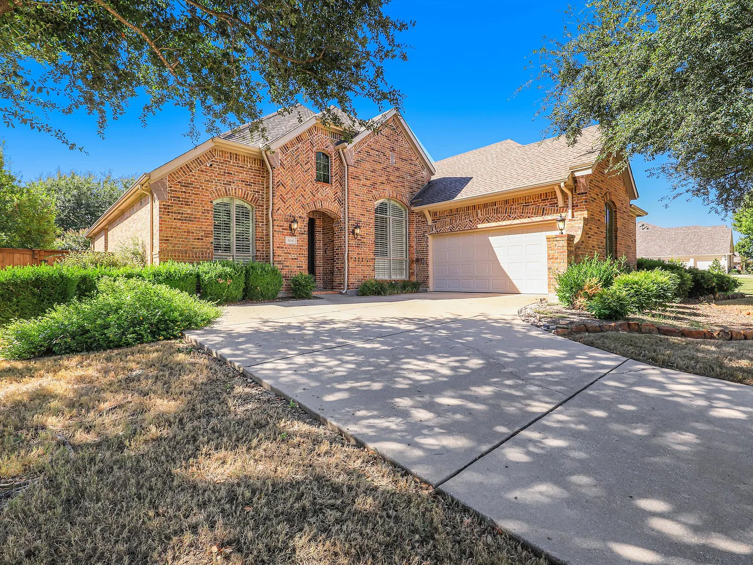 3 bed, 2378 sqft, $3,100 — Photo 1