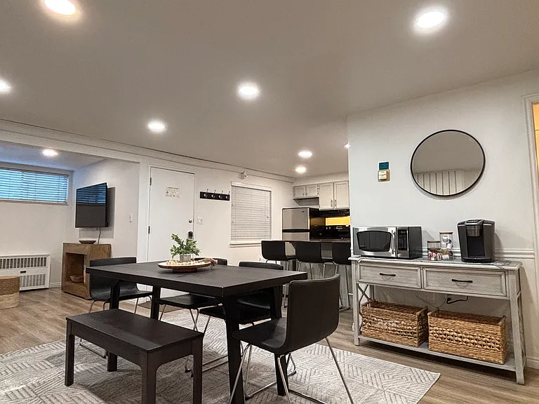 1482 Empire Ave #M3 — Photo 2