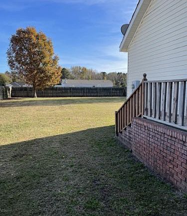 3rd image of 6604 Blackbird Dr