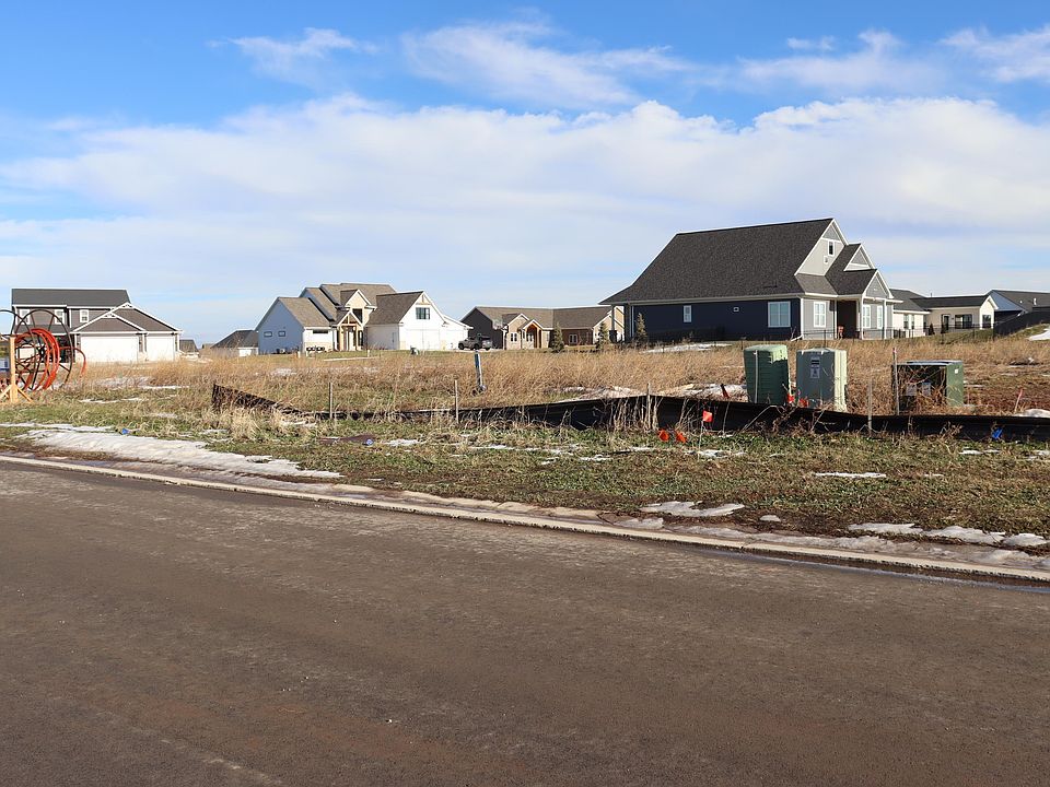 2nd image of High Point Ln #70