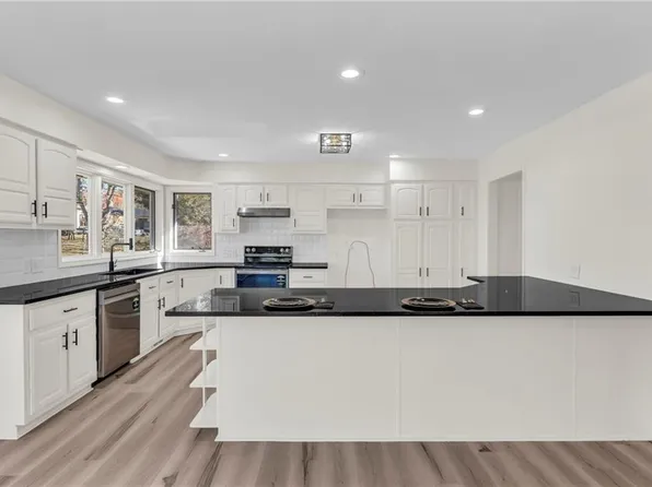 11604 E 62nd St, Raytown, MO 64133