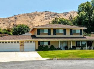 12137 Palm Ct, Grand Terrace, CA 92313