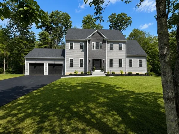 4 White Ct, Douglas, MA 01516