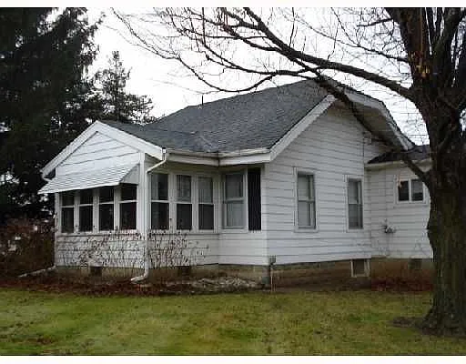 4060 Willis Rd photo 1