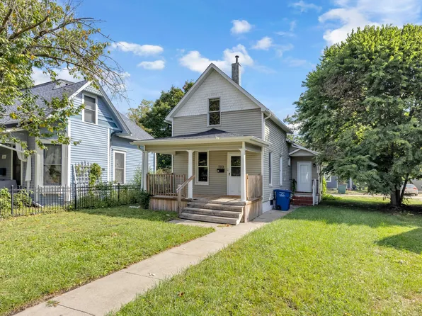 1113 27th St, Des Moines, IA 50311