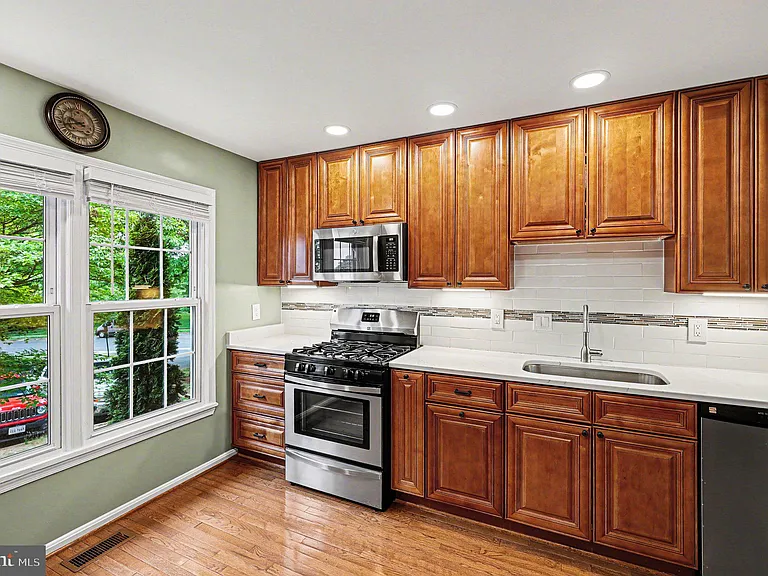 7468 Brighouse Ct — Photo 7