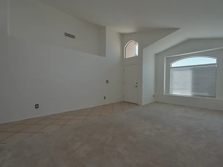 114 W Freddie Canyon Way — Photo 6