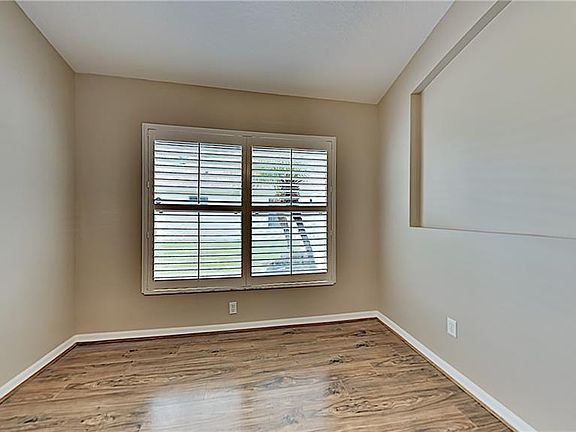 3rd image of 6717 Calistoga Cir