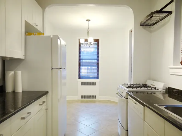 88-12 Elmhurst Avenue image 5 of 9