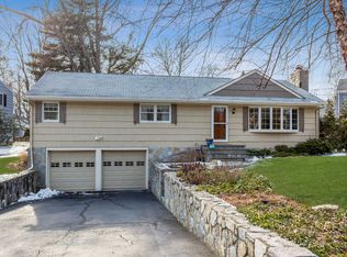 11 Old Field Rd, Norwalk, CT 06853