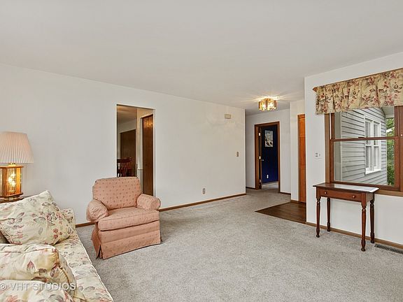 4th image of 3811 Tulip St