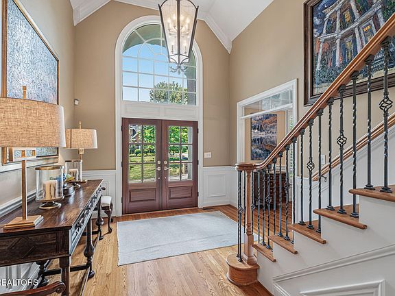 4th image of 1840 Regents Park Rd