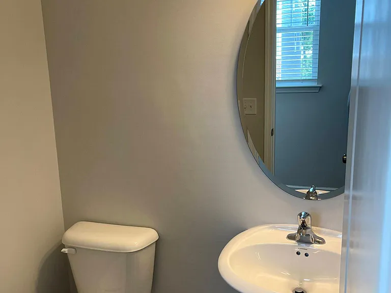 1036 Commack Dr — Photo 9
