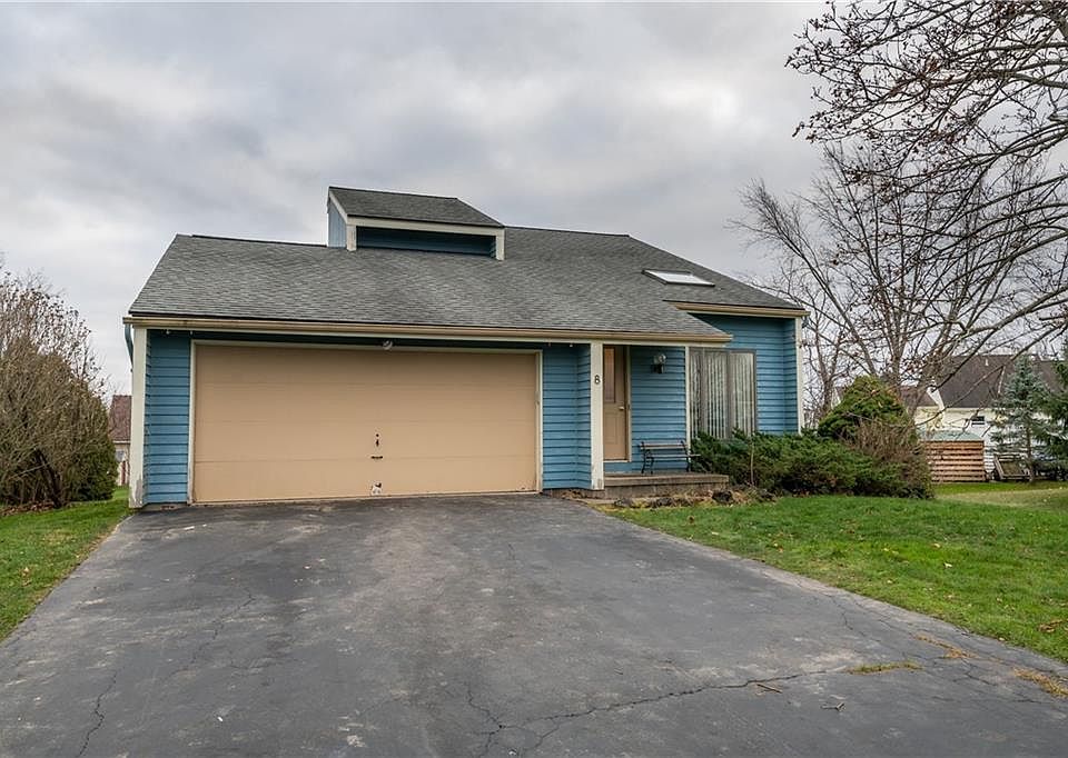 1st image of 8 Alicia Cir