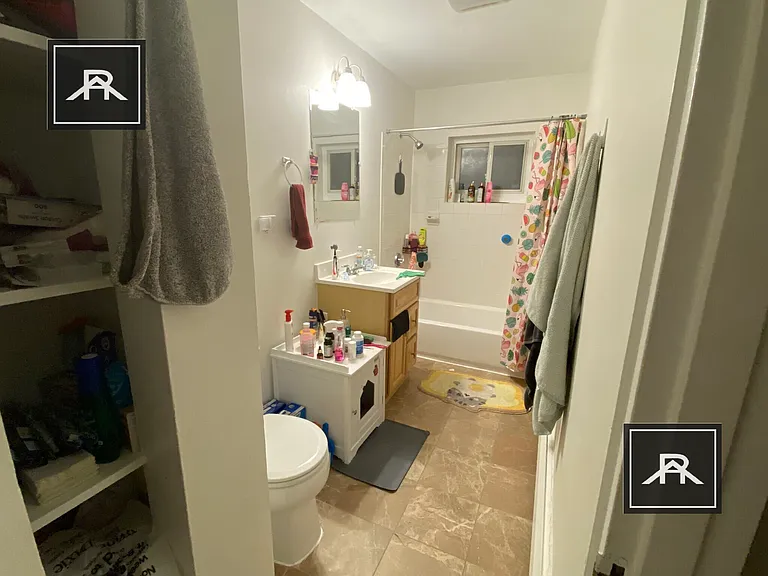 65 Selkirk Rd #7 — Photo 11