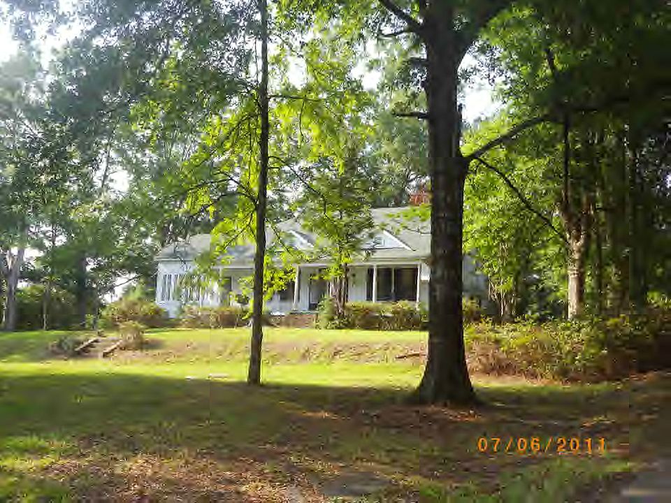 1st image of 370 Tommy Jolly Dr