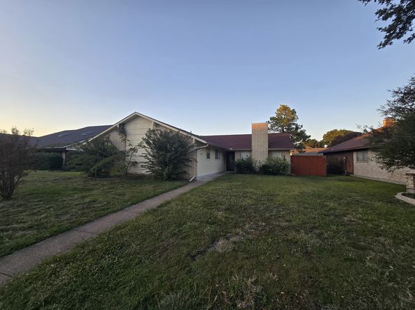 1813 Eastfield Dr