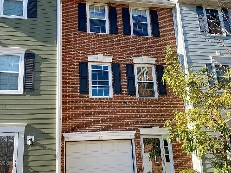 17 Herbert St