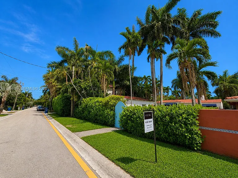 265B Palm Ave — Photo 4
